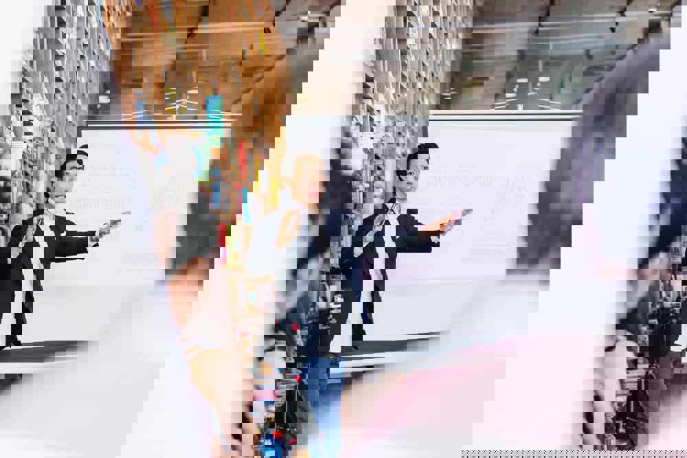 pexels-mentatdgt-2173508-72dpi