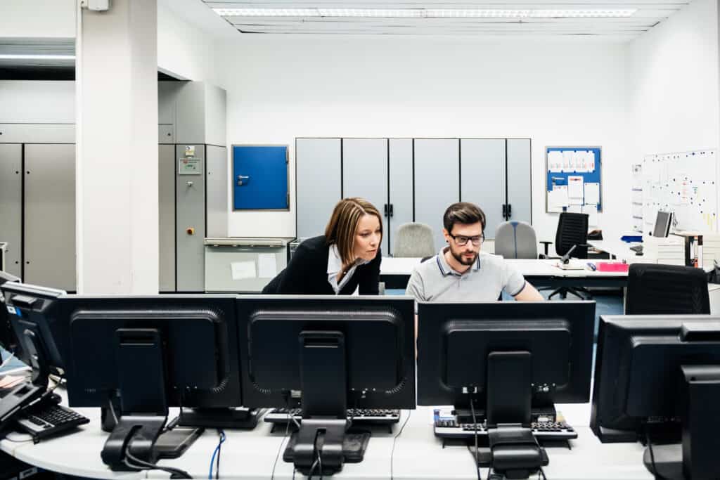From control towers to command centers. Discover how a connected supply chain can transform your network. 