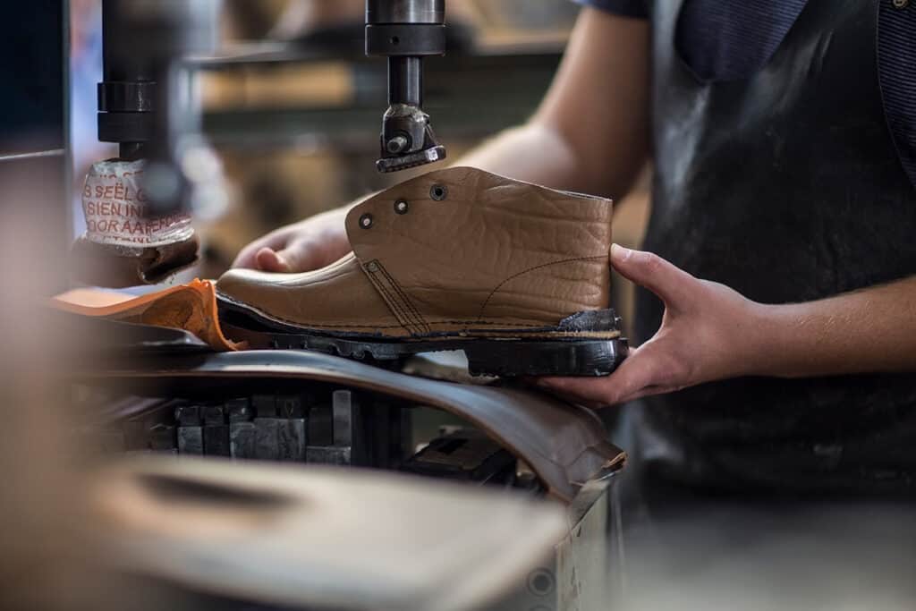 Supply Chain Management Software for Apparel and Footwear Supply Chain Management Software for Apparel and Footwear