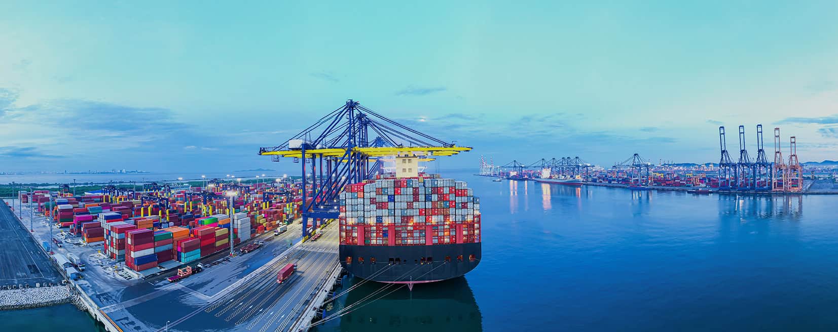 Rear,view,cargo,container,ship.,business,logistic,transportation,sea,freight,