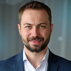 Dr. Johannes Hangl